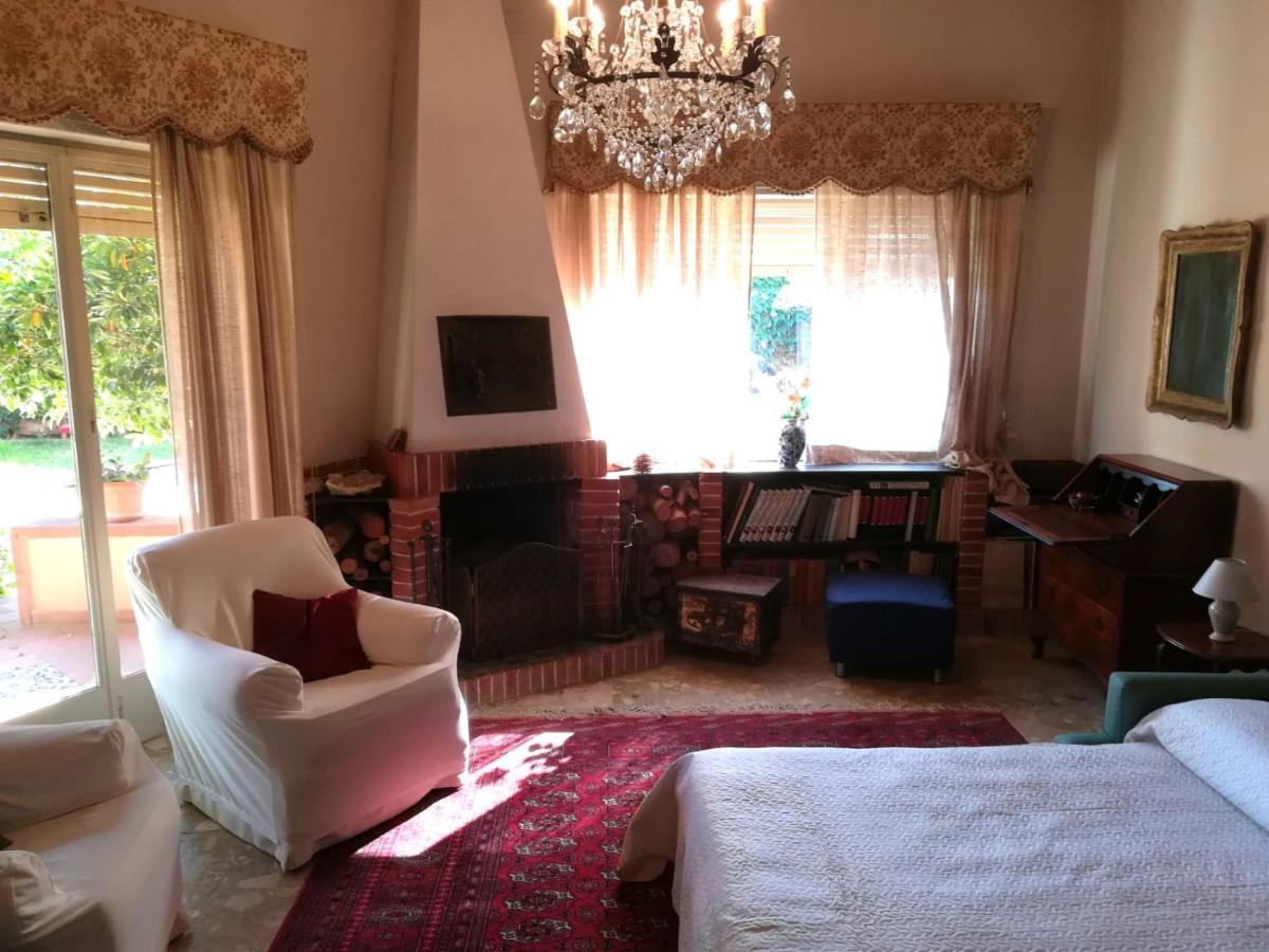 Villa Lea Монделло Екстер'єр фото